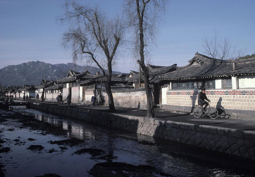 ���M�չϡG�饻��v�v���᪺80�~�N���A�i2�j