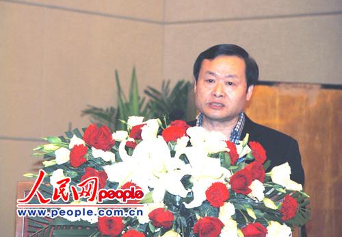 中國報協副會長兼秘書長余清楚。