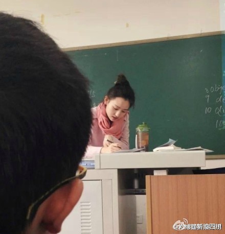 ����Ӣ����ʦײ����ʫʫ����Ө լ��Ϊ�÷����Ʊ��ѡ�2��