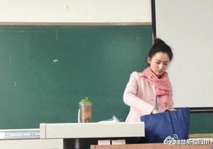 ����Ӣ����ʦײ����ʫʫ����Ө լ��Ϊ�÷����Ʊ��ѡ�3��