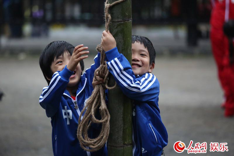 ���ְ�2���ڰִ�����"й��" �ܵ���������ǹ��6��