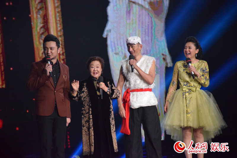 歌手阿宝跪地拜师郭兰英 毕福剑李谷一成见证人【6】