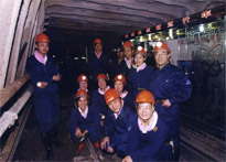 2000年初山東，攝於800米深井下