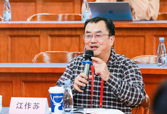 华中师范大学新闻传播学院院长江作苏