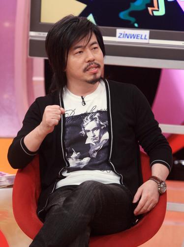[组图]台湾综艺主持人大洗牌 "三后一王"时代到来 (6)